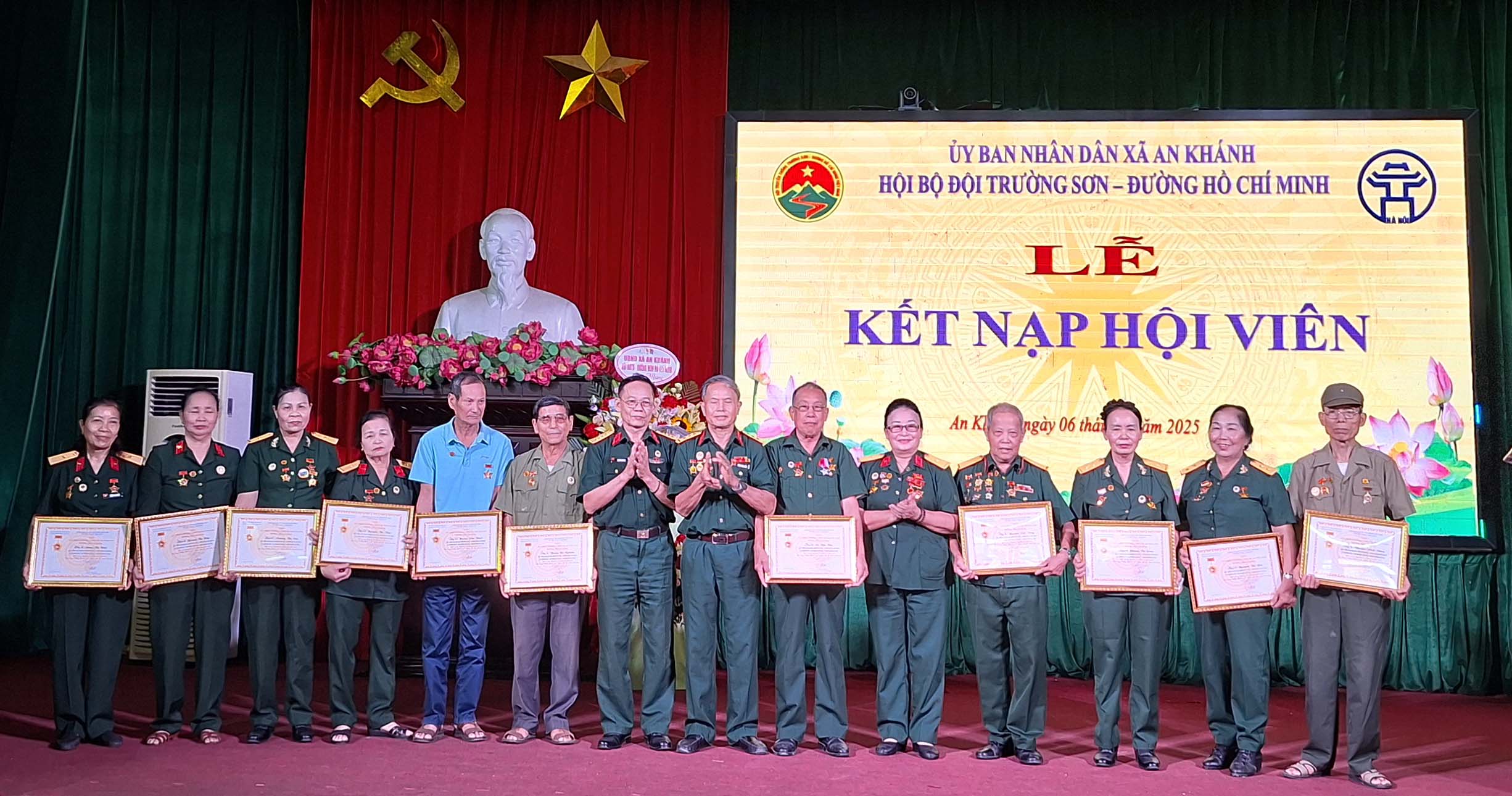 Lễ kết nạp hội viên Hội Trường Sơn xã An Khánh H. Hoài Đức TP.Hà Nội