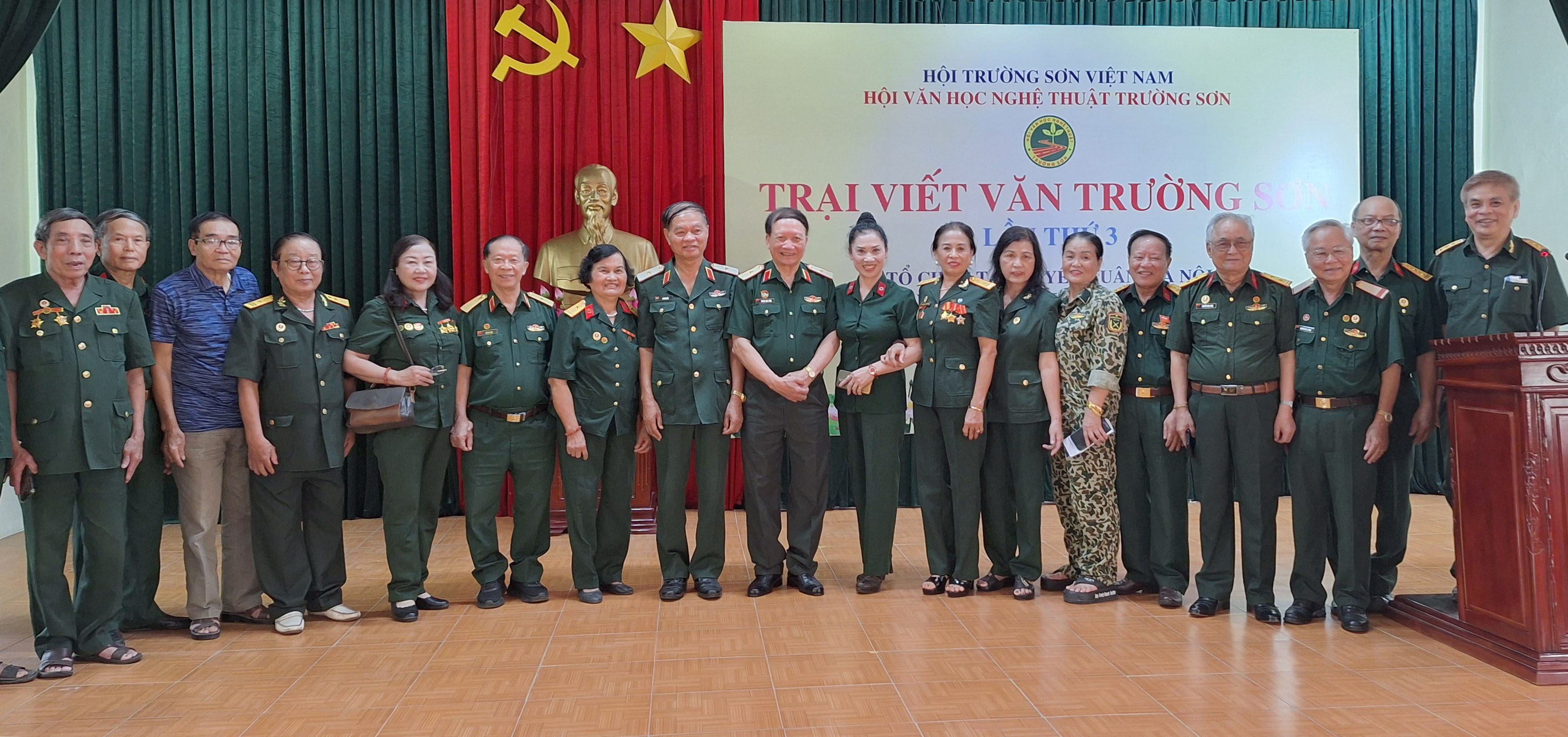 Hội văn học nghệ thuật Trường Sơn Việt Nam khai mạc trại viết văn Trường Sơn lần thứ 3.