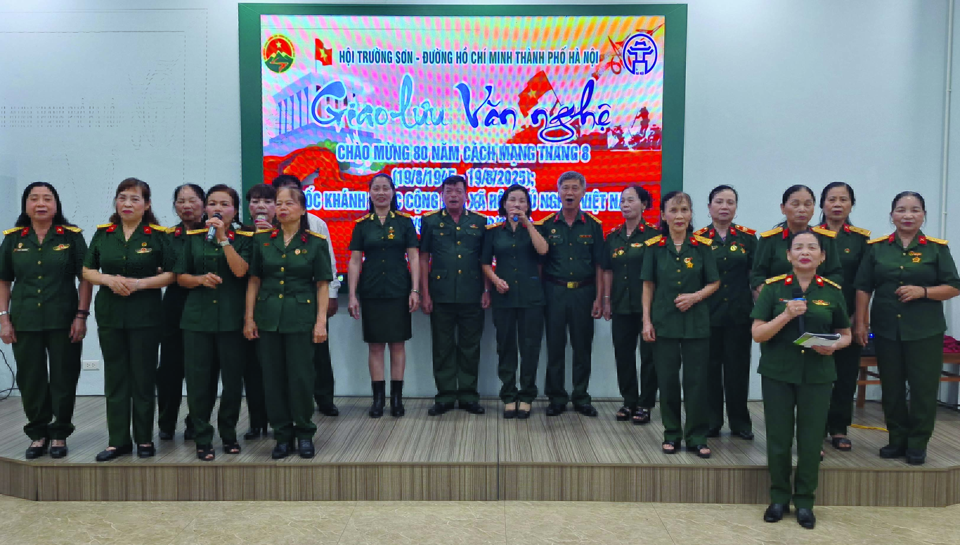 
Hội Trường Sơn Hà Nội biểu diễn văn nghệ chào mừng kỉ niệm 80 năm Quốc khánh NƯỚC CHXHCN Việt Nam