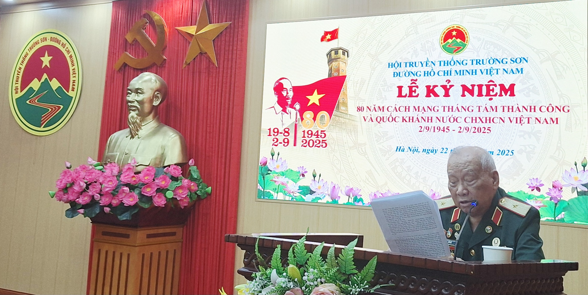 Phim tài liệu: Hội Trường Sơn Việt Nam tổ chức trọng thể Lễ kỉ niệm 80 năm Quốc khánh nước CHXHCN Việt Nam.