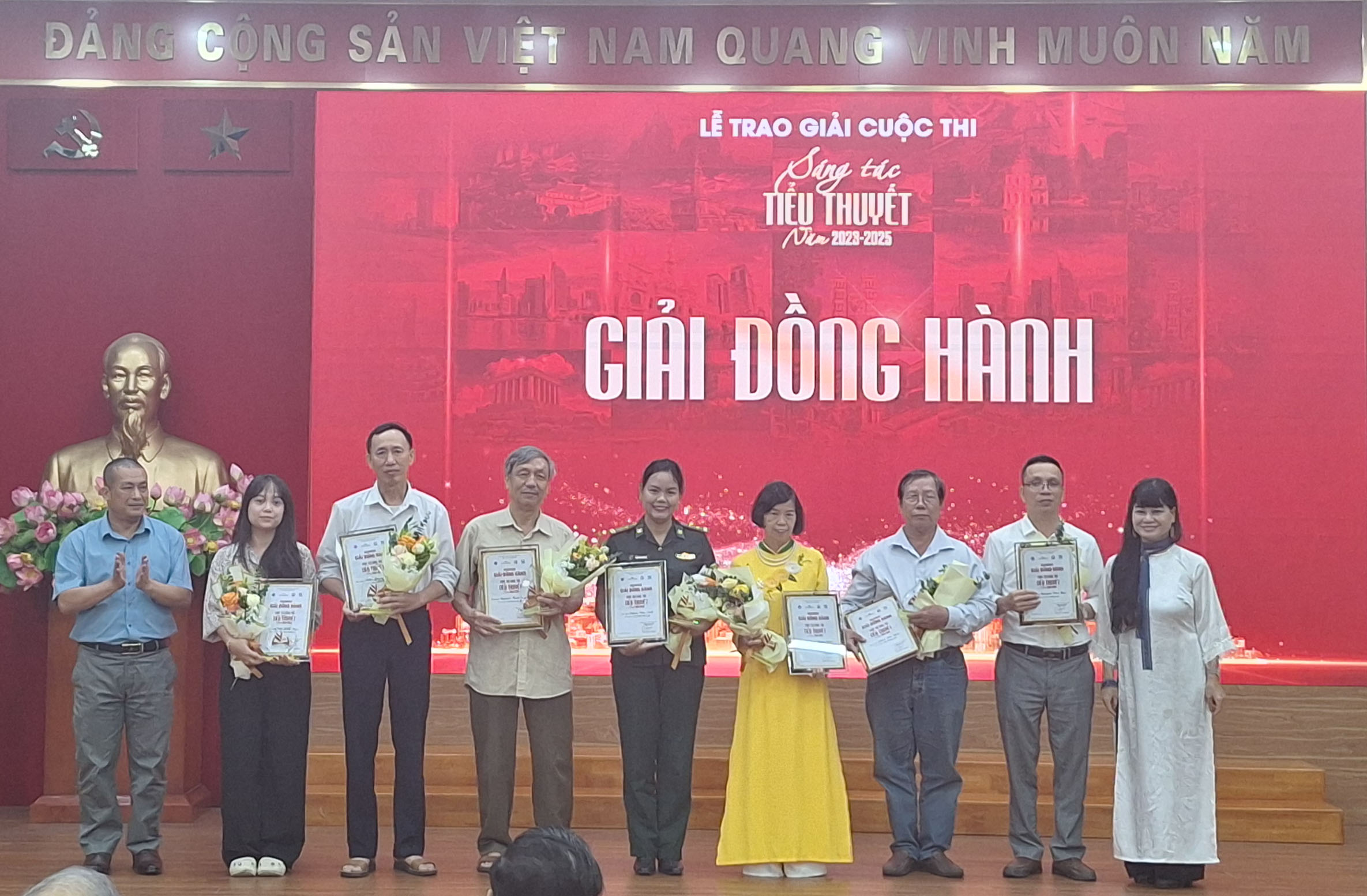 Lê tổng kết và trao giải cuộc thi sáng tác tiểu thuyết năm 2023-2025.