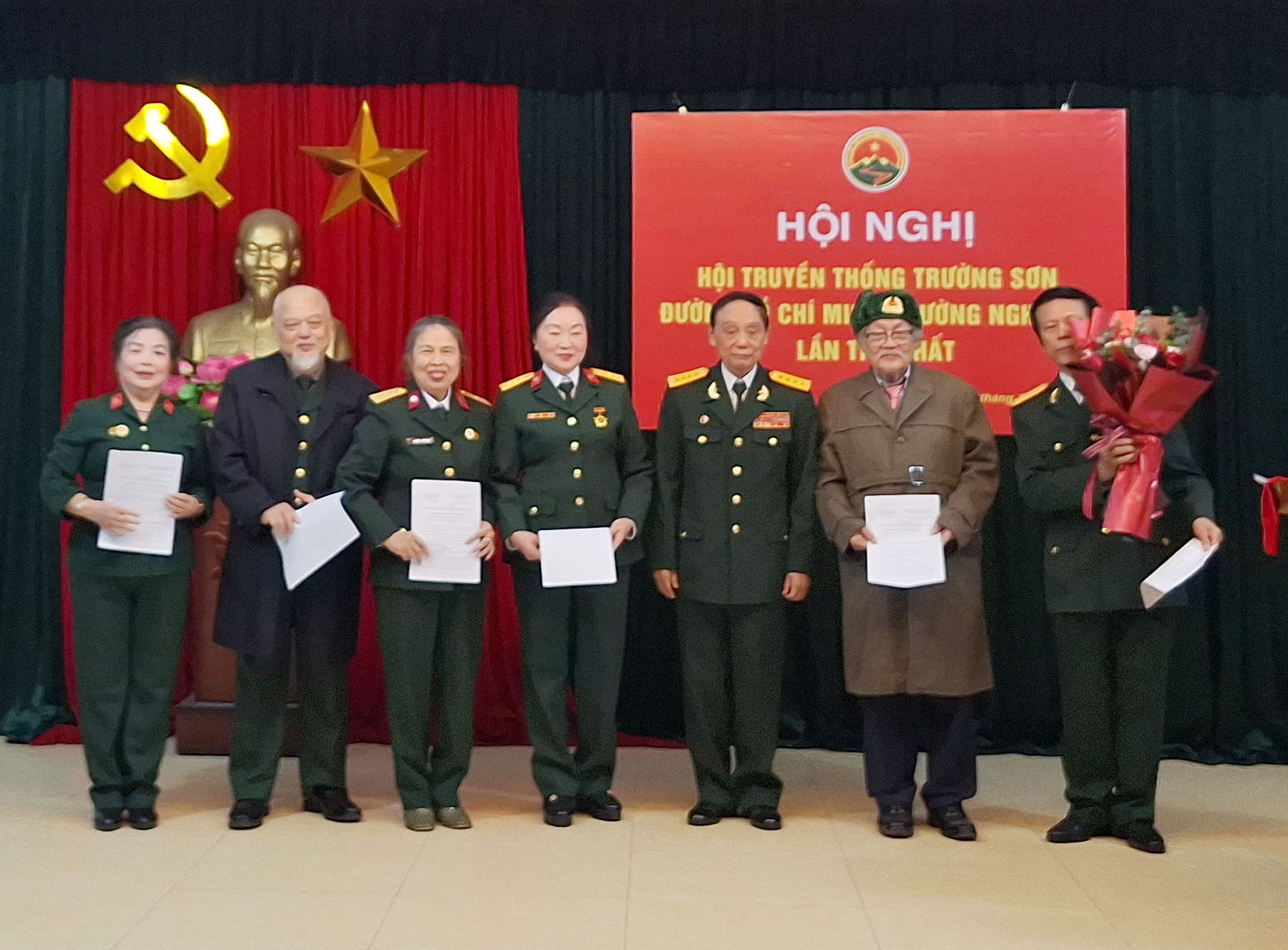 Phóng sự: Hội nghị công bố quyết định thành lập Hội Trường Sơn phường Nghĩa Đô thành phố Hà Nội.