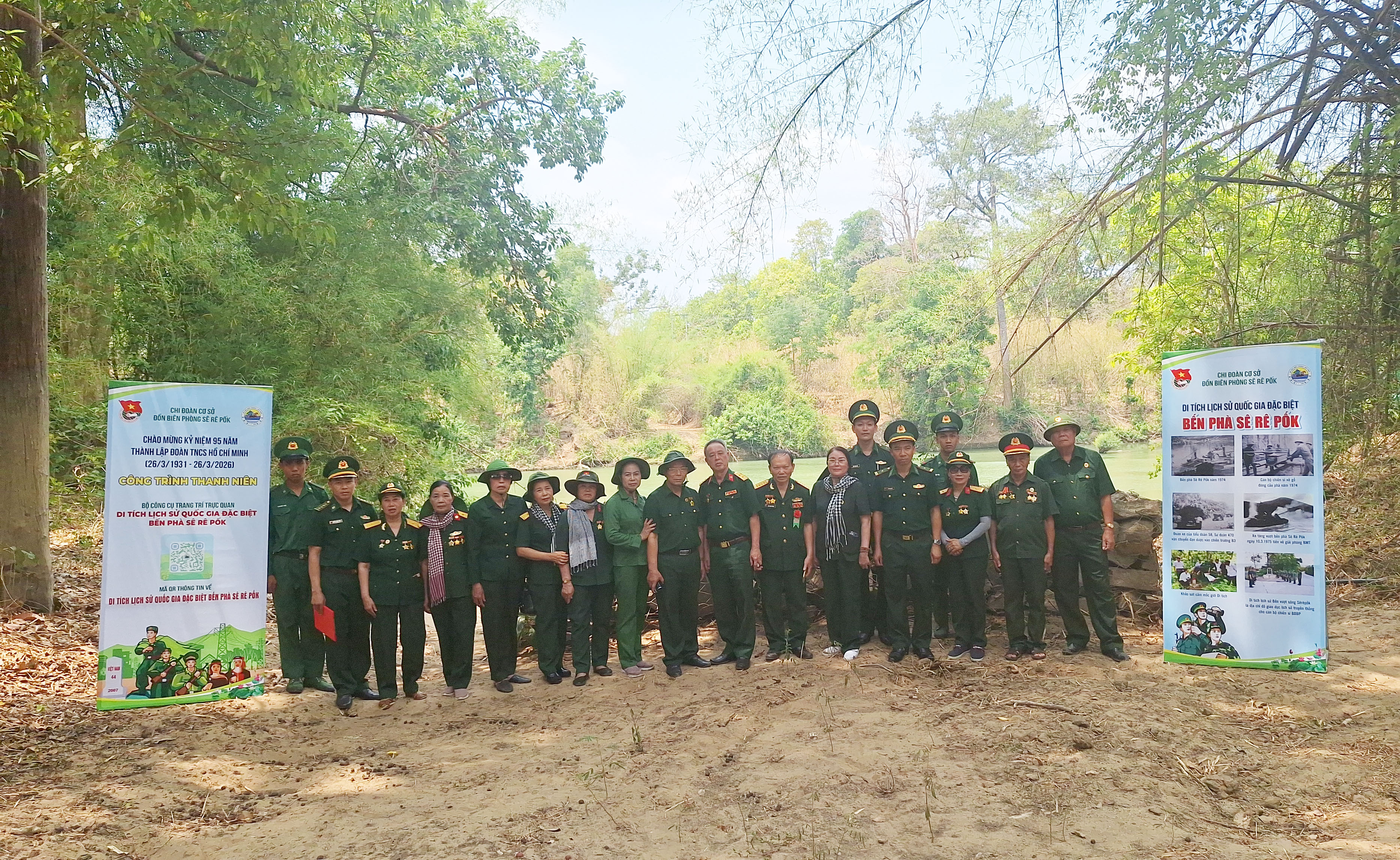 P/S Hội trường sơn sư đoàn 470 thăm CTX-Bến phà vượt sông Sêrêpok.