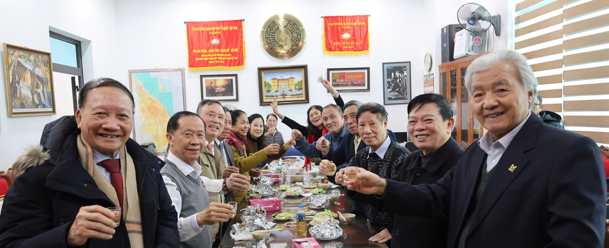 Video .HỘI NGHI TỔNG KẾT NĂM 2025  Ban TTTĐ và Hội VHNT TRƯỜNG SƠN( Hà Nội, ngày 10/01/2025)