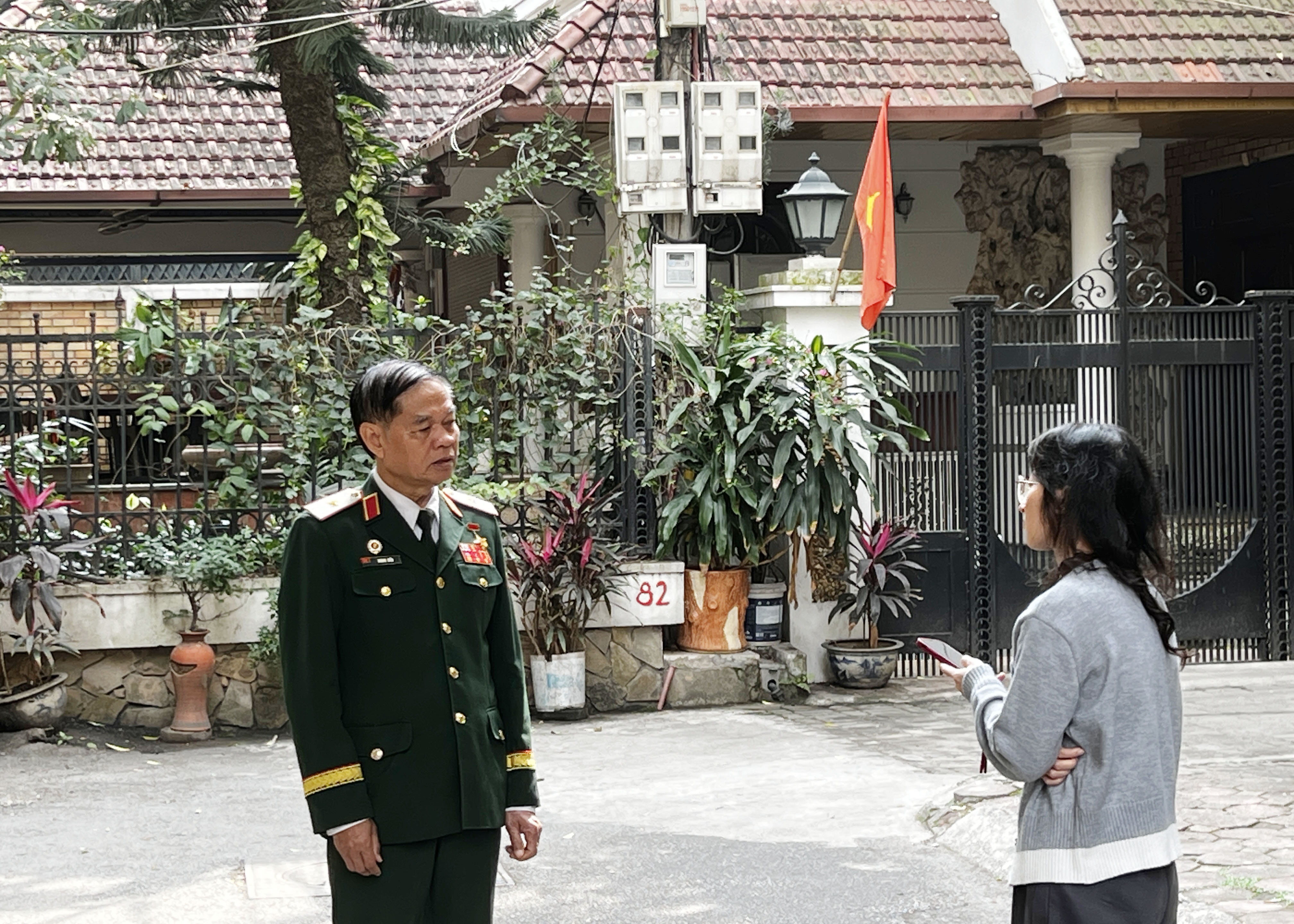 Gặp mặt, toạ đàm, phỏng vấn các cựu chiến sĩ Trường Sơn phấn đấu rèn luyện trở thành đảng viên Đảng CSVN.