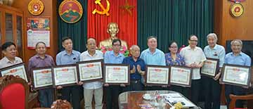 Phóng sự: Hội Trường Sơn Việt Nam tổng kết các hoạt động kỉ niệm 65 năm ngày mở đường HCM-ngày truyền thống Bộ đội Trường Sơn. 