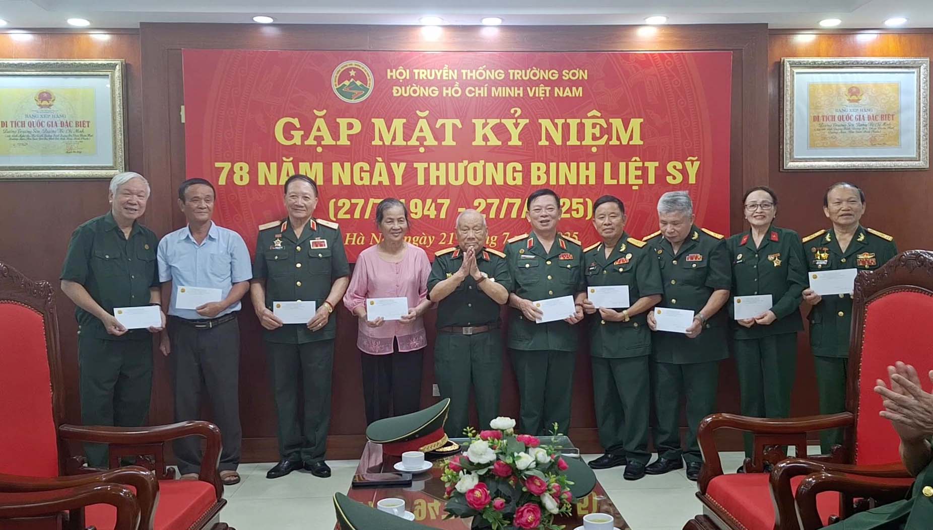 Phóng sự: Hội Trường Sơn Việt Nam: Gặp mặt kỉ niệm 78 năm Ngày TBLS 27/7 và tặng quà tri ân các đồng chí TBB, thân nhân gia đình Liệt sĩ.