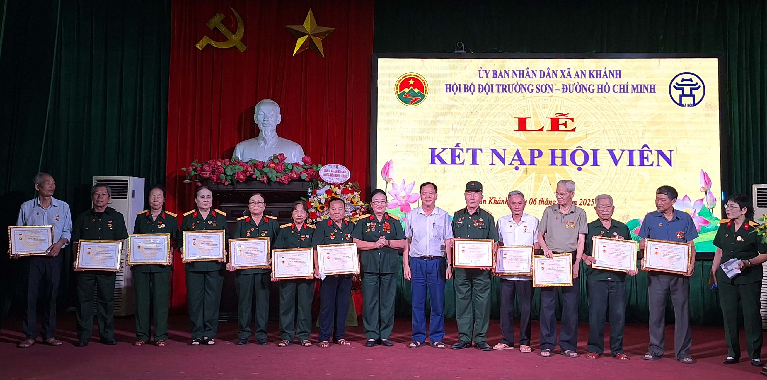 Hội Trường Sơn xã An Khánh kết nạp 51 hội viên mới và sơ kết hoạt động hội 6 tháng đầu năm 2025.