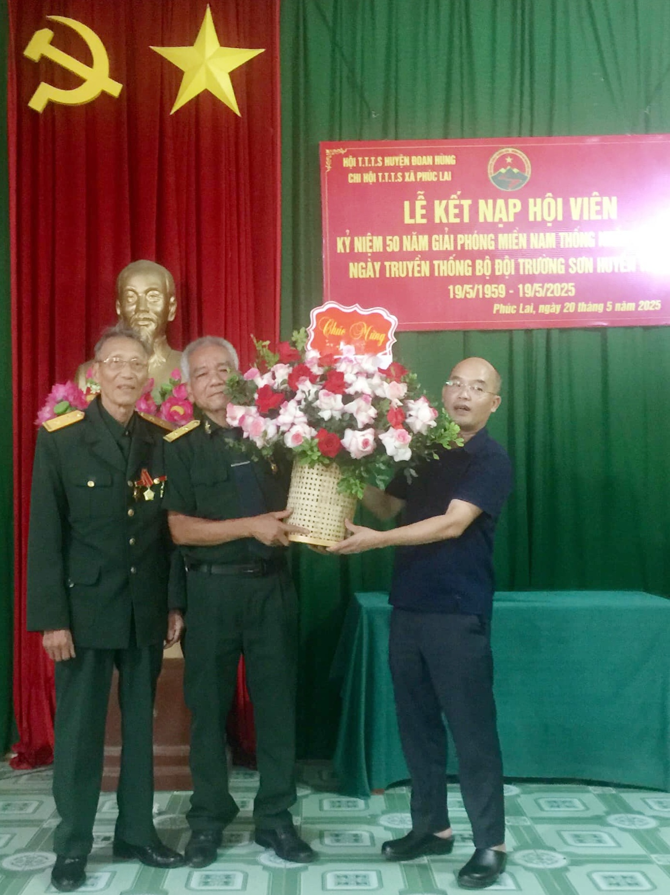 Chi hội TS xã Phúc Lai kỷ niệm 66 năm và kết nạp Hội viên mới
