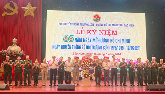 Hội Trường Sơn tỉnh Bắc Ninh Kỷ niệm 65 năm Ngày mở đường Trường Sơn - Ngày Truyền thống của Bộ đội Trường Sơn