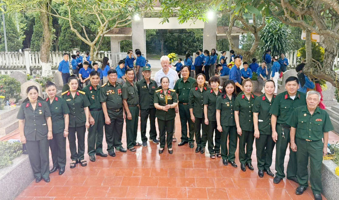 Tháng bảy tri ân nghĩa tình đồng đội của Hội Trường Sơn Lào Cai