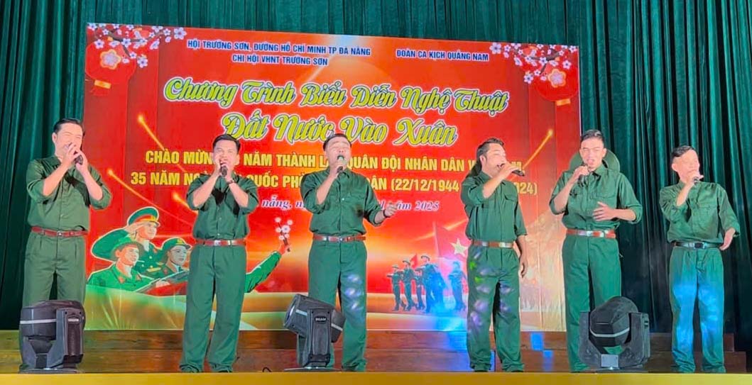 Chi Hội VHNT Trường Sơn Đà Nẵng Tổ chức chương trình biểu diễn Nghệ thuật “Đất nước vào Xuân”