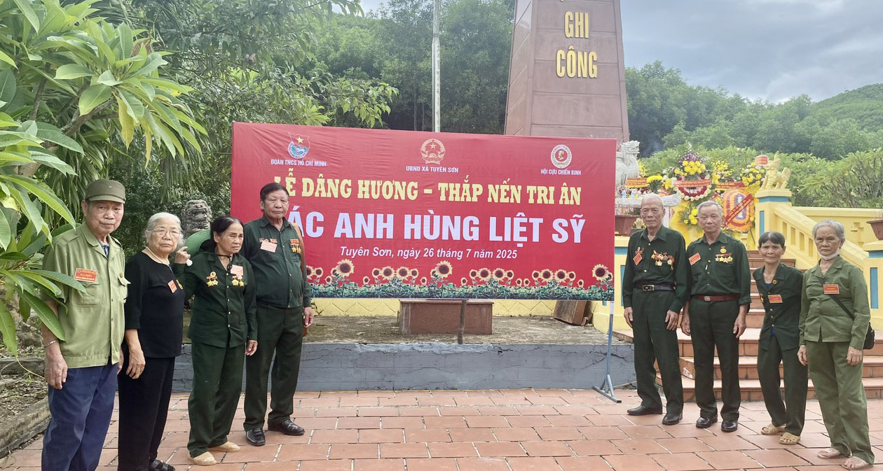 “Tháng bảy đến với Trường Sơn” 