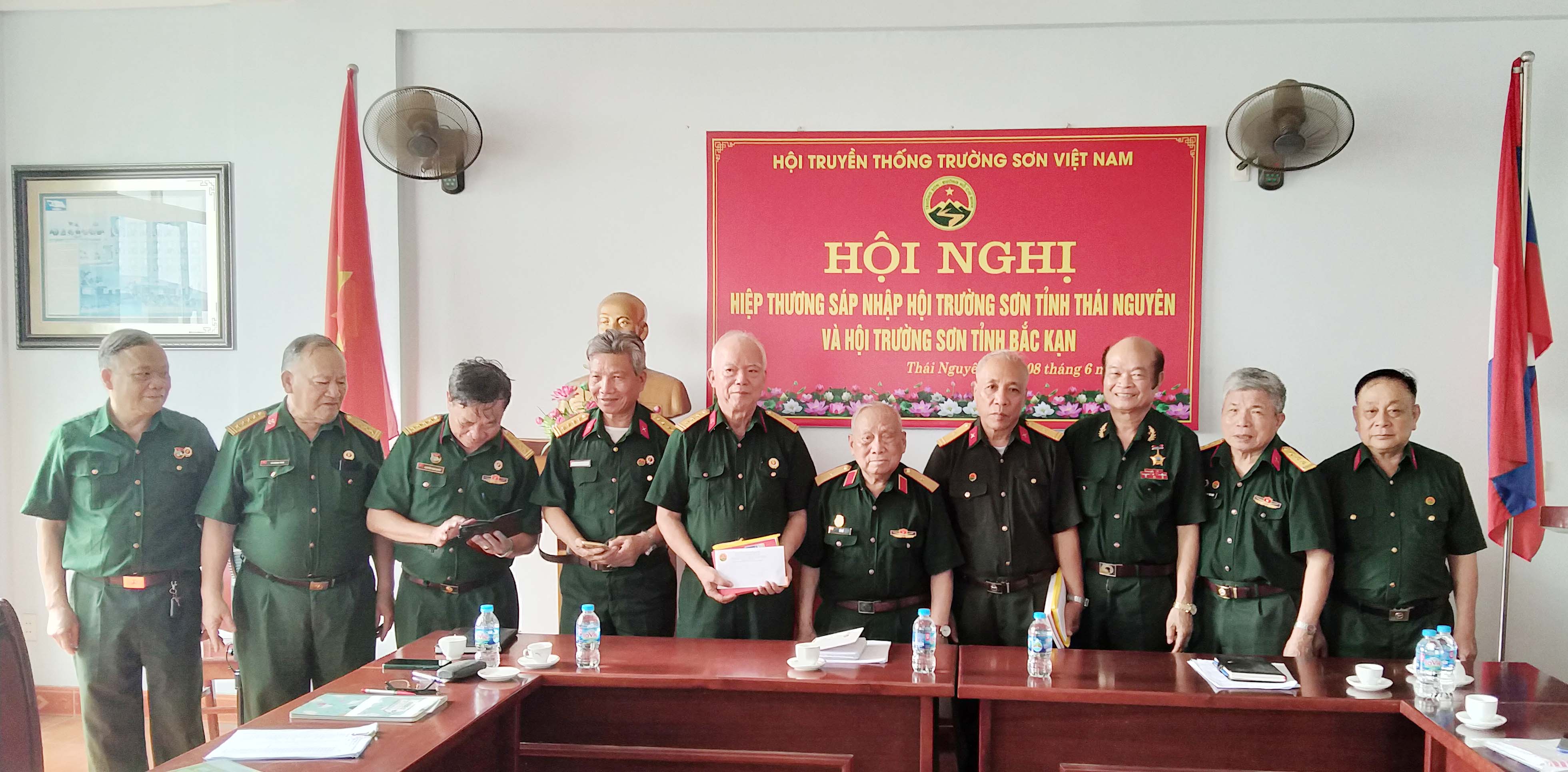 Hội nghị bàn hợp nhất hai Hội Trường Sơn – Thái Nguyên và Bắc Cạn