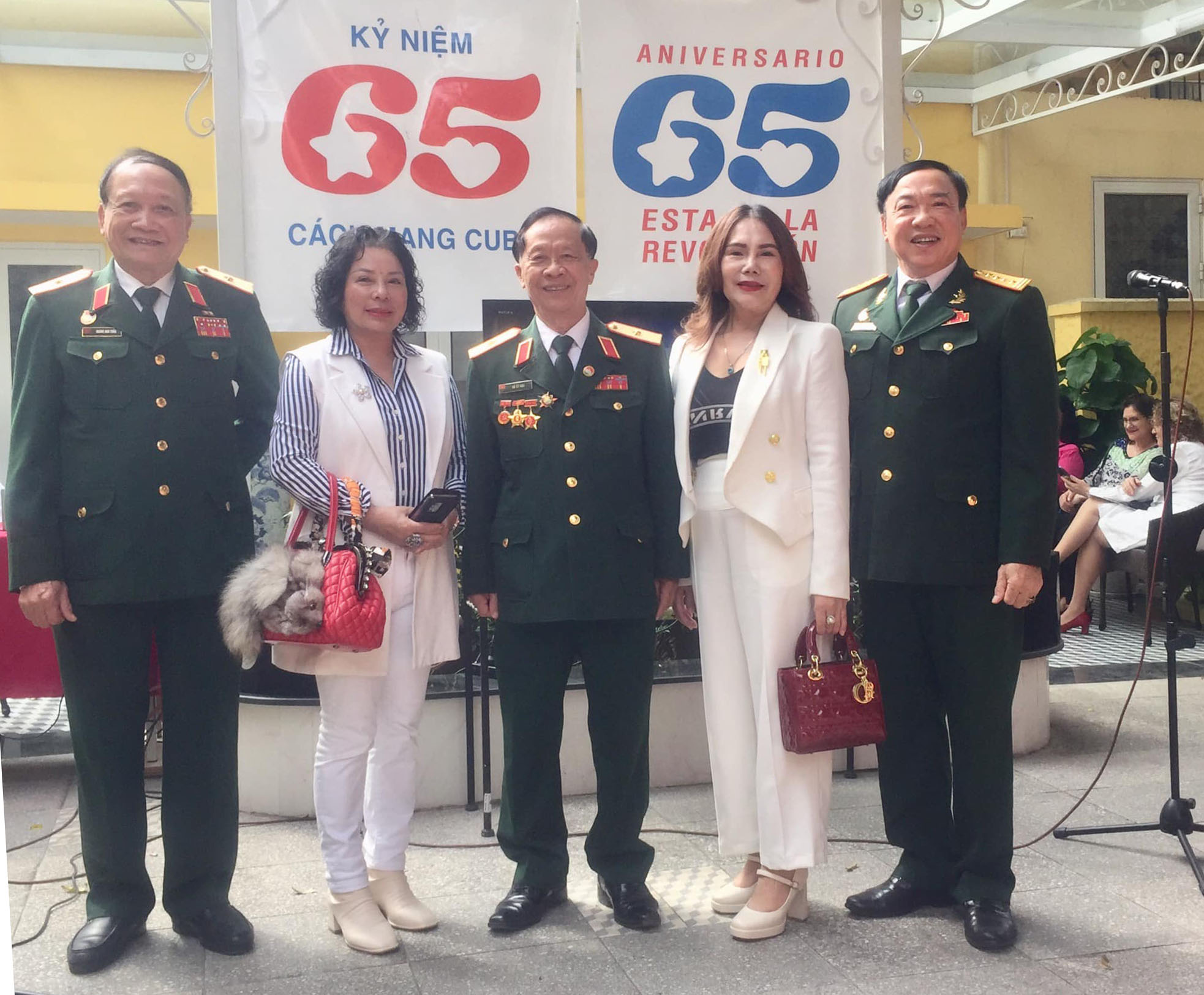 Lãnh đạo Hội Trường Sơn Việt Nam dự kỉ niệm 65 năm ngày cách mạng Nước Cộng Hoà Cu Ba thành công