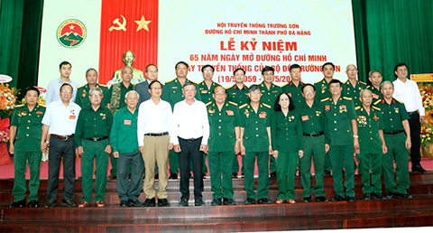 Kỷ niệm 65 năm Ngày Truyền thống Bộ đội Trường Sơn  Đà Nẵng