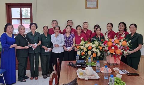 Thăm và tặng Qùa hỗ trợ Đồng đội bị bão lụt tại Thái Nguyên