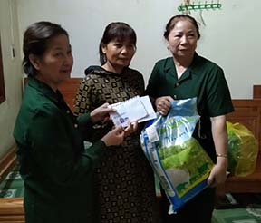 Những tấm lòng cao đẹp
