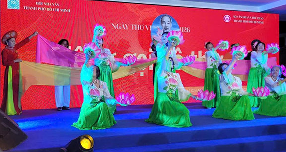 Câu Lạc bộ VHNT Trường Sơn với Ngày Thơ Việt Nam - Năm 2026 tại Thành phố mang tên Bác