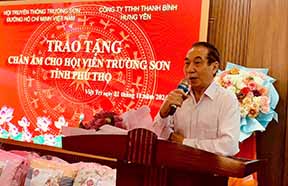 Tặng chăn ấm