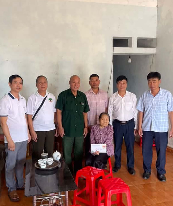 Tấm long cao quý của người Mẹ nạn nhân chất độc Da cam - Ghi chép: Lưu Sỹ Mùi