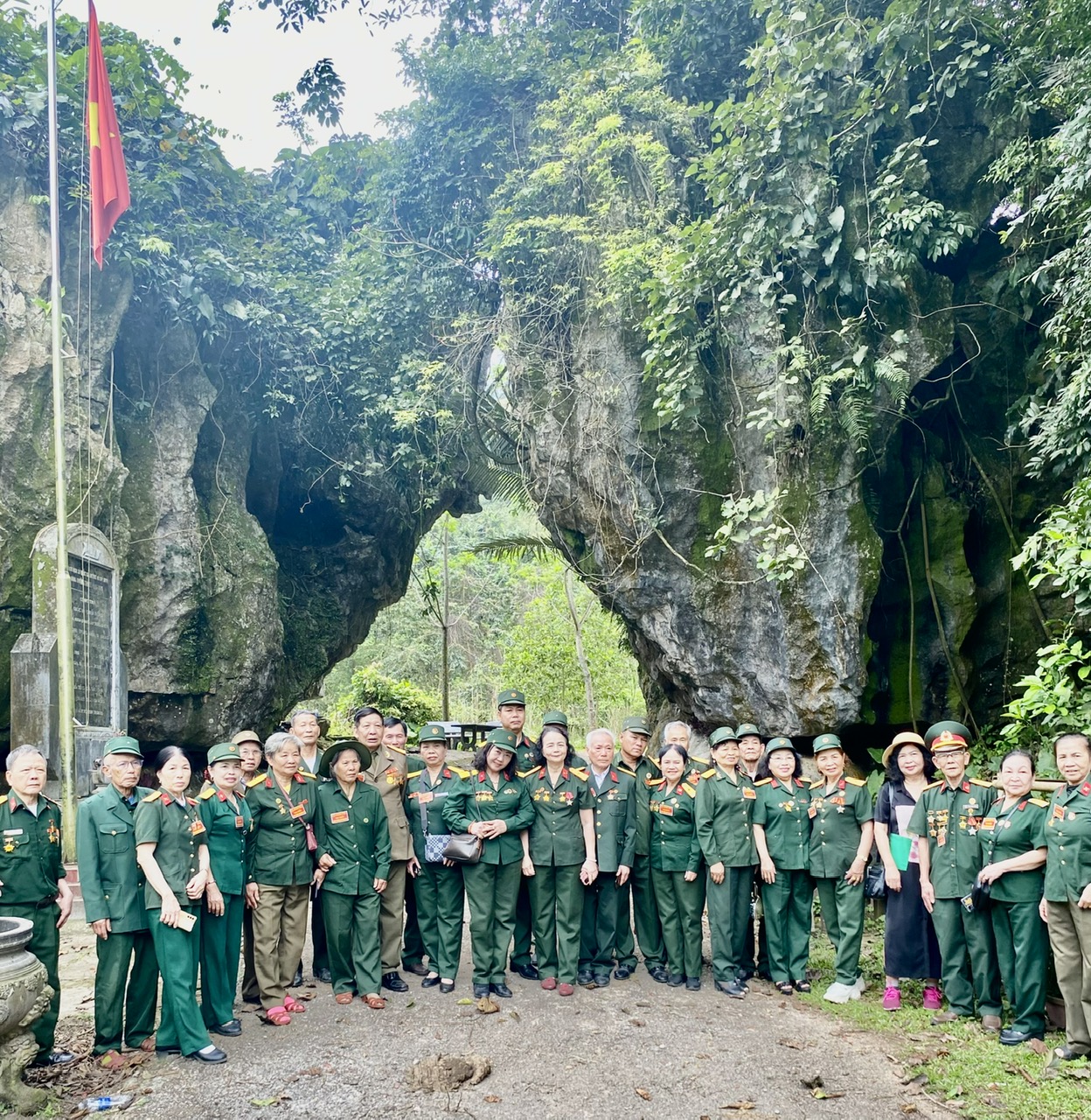 Tháng Ba đến với Trường Sơn