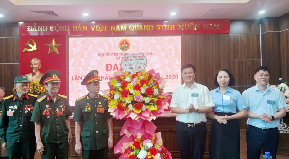 Đại hội Hội Trường Sơn xã Văn Bàn, tỉnh Lào Cai