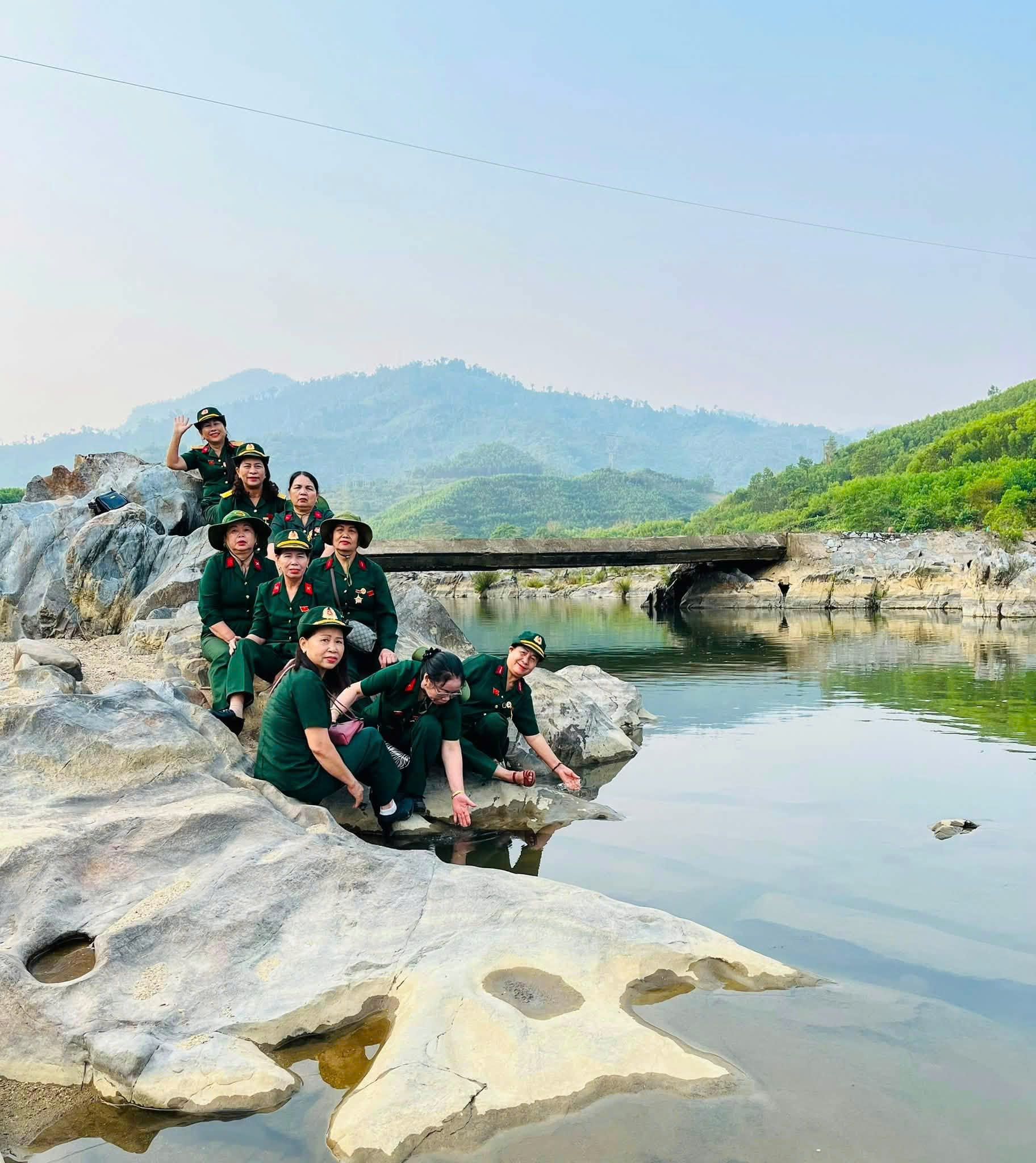 “Nhớ mưa Trường Sơn” - Thơ: Thái Hòa