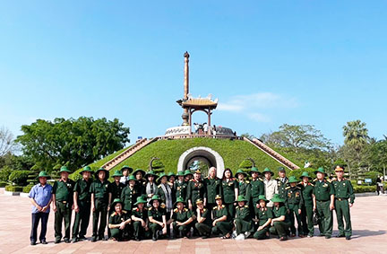 Tình đồng đội cao cả - Ký sự: Lưu Sỹ Mùi